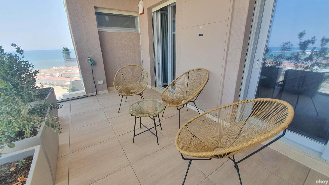 Seven Seas Luxury Apartments - Bari San Girolamo Exterior photo